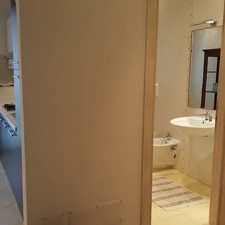 Casa Con Terrazza E Posto Auto Apartment *