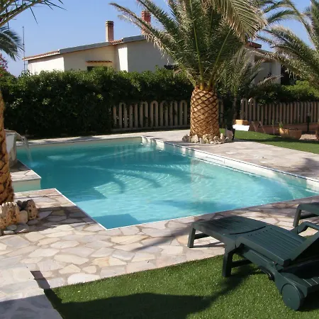 Casa Con Terrazza E Posto Auto 발레도리아